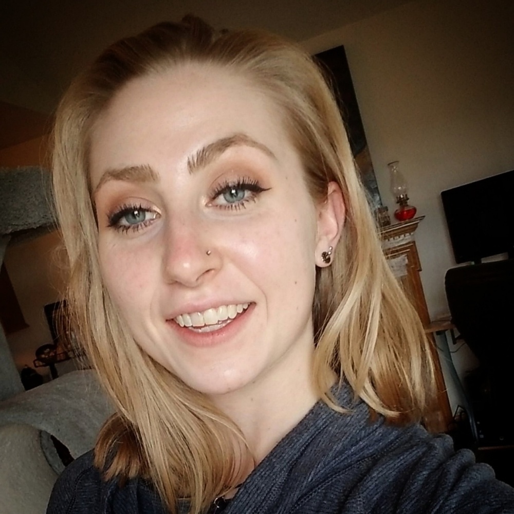 Meet your Posher, Abby